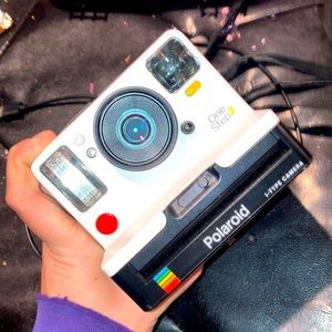 polaroid one step2 camera new edition, barely used